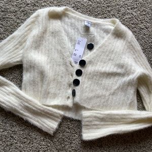 urban outfitters cropped fuzzy cardigan- XS